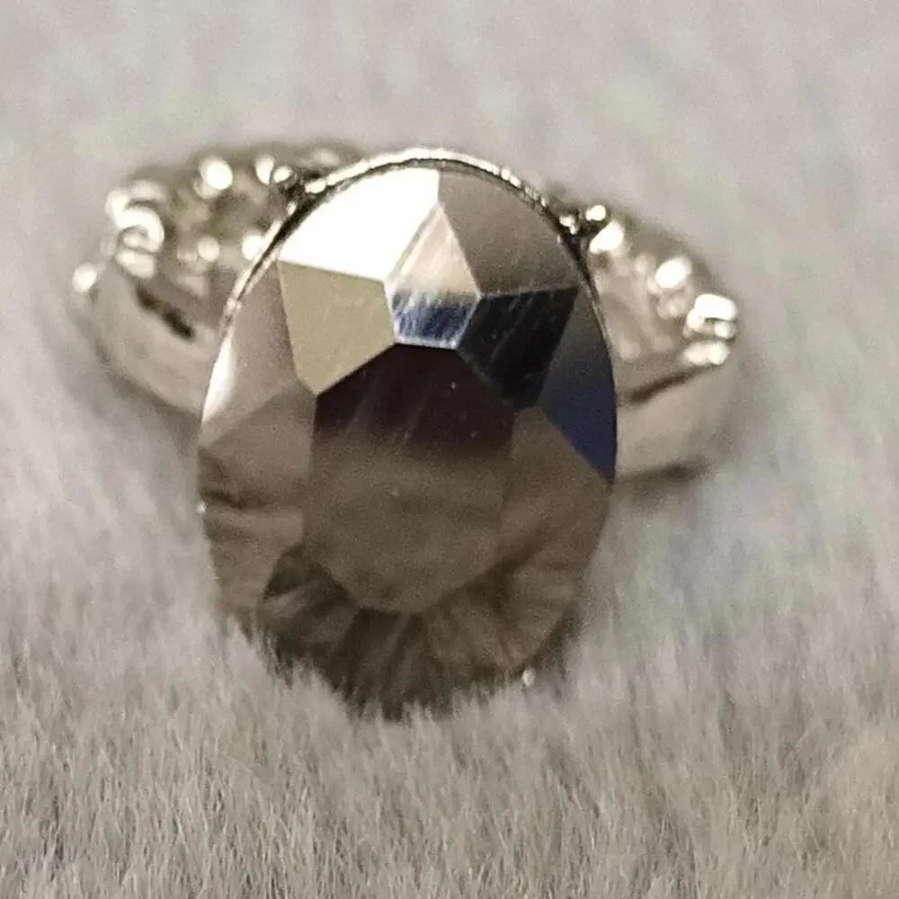 Silvertone Black Faceted Stone Statement Ring Stretch‎ OSFM New_8